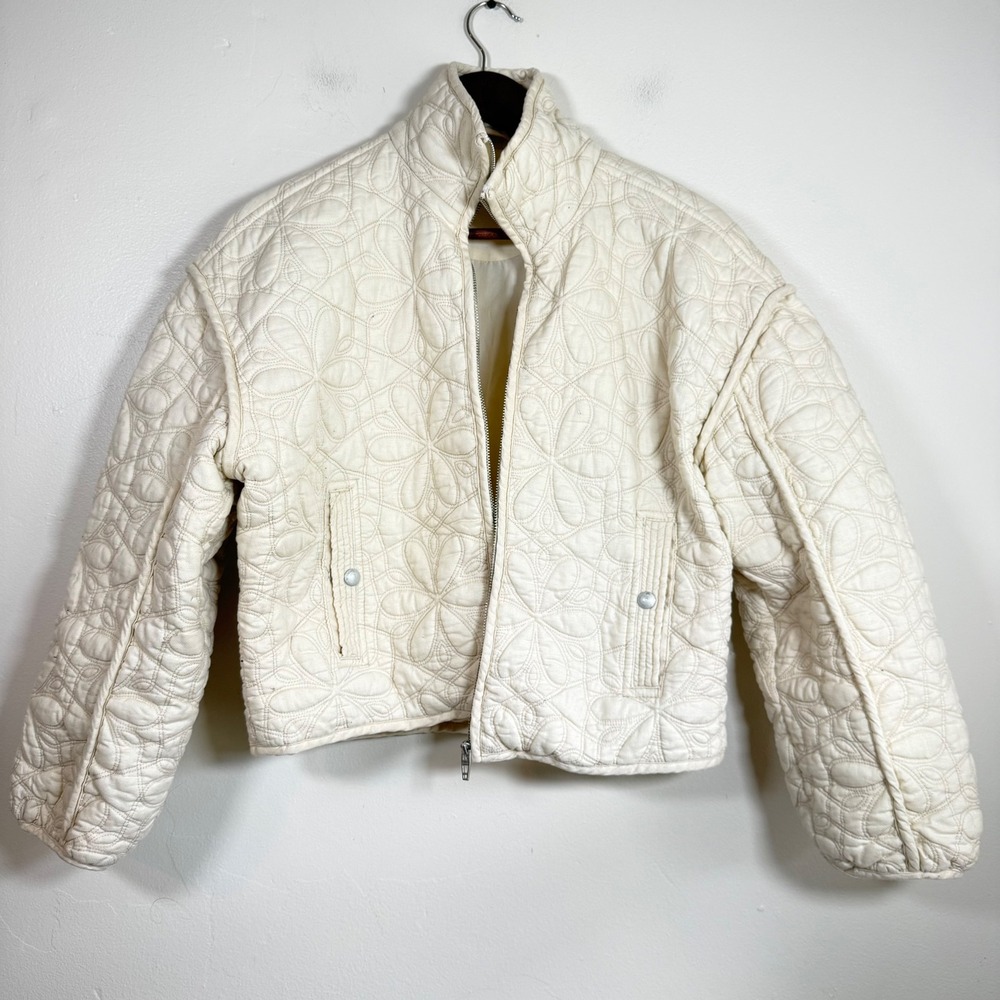 [BLANKNYC] Floral Quilted Cropped Bomber Jacket Size S Cream